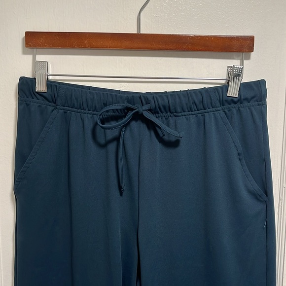 Cozziplus Cropped Pants - Picture 2 of 13